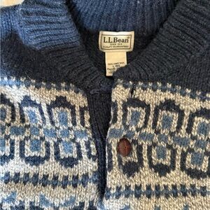 L.L. Bean Men's Nordic Blue and Gray Cardigan